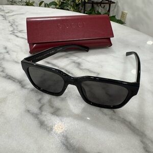 Gucci Glossy Black Sunglasses with Burgundy Case